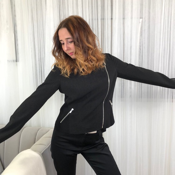 AXARA jacket - Picture 3 of 17